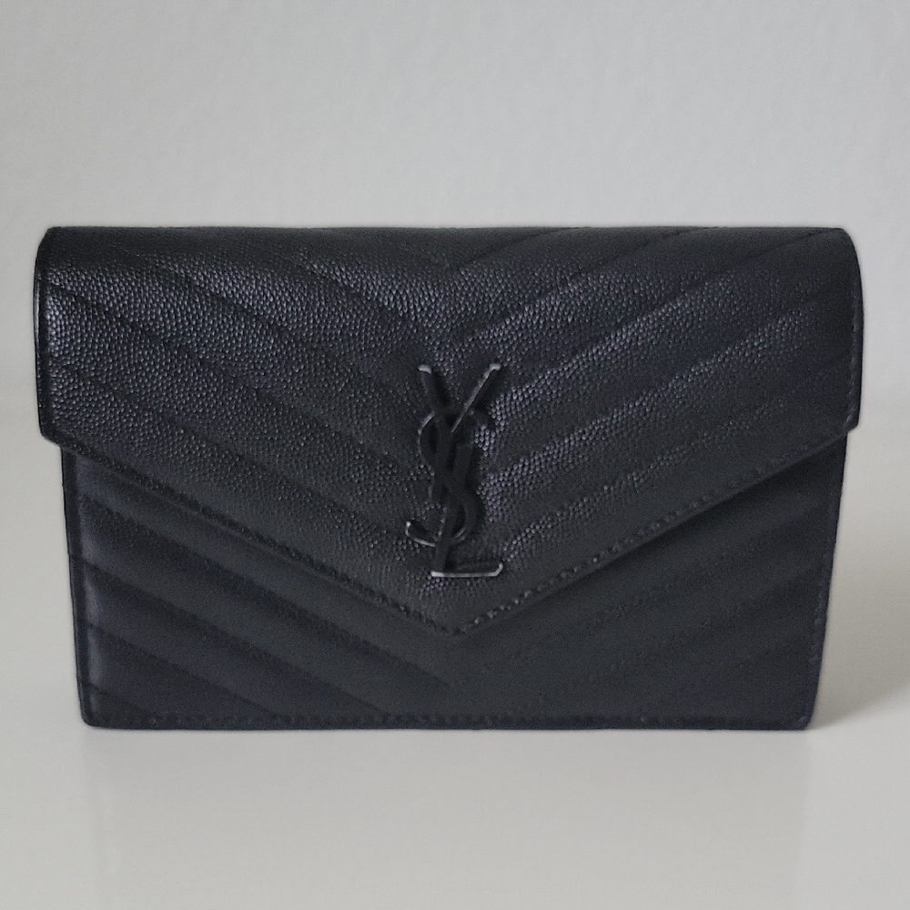 Yves Saint Laurent WOC